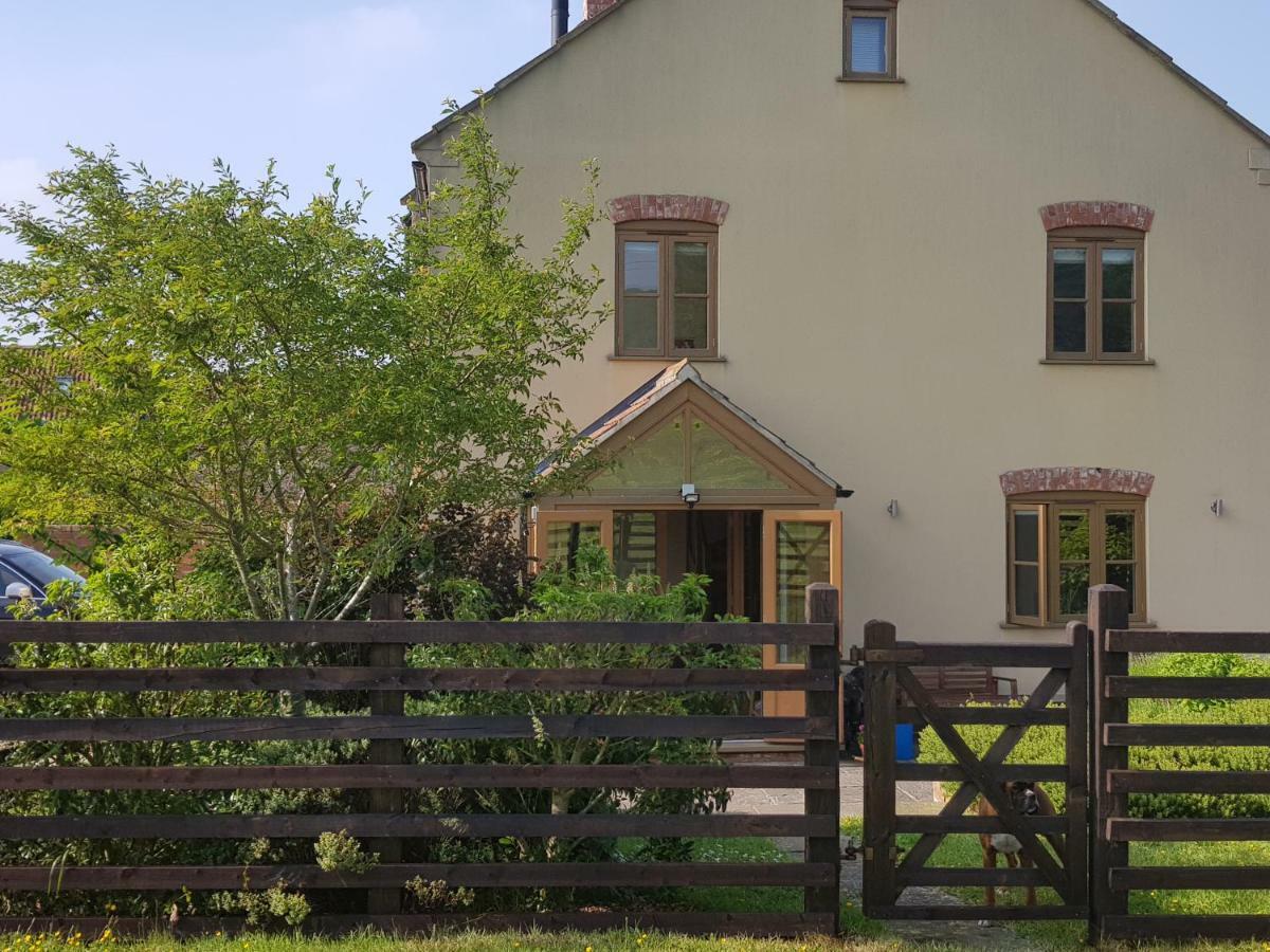 Woodstore Вэллс Экстерьер фото